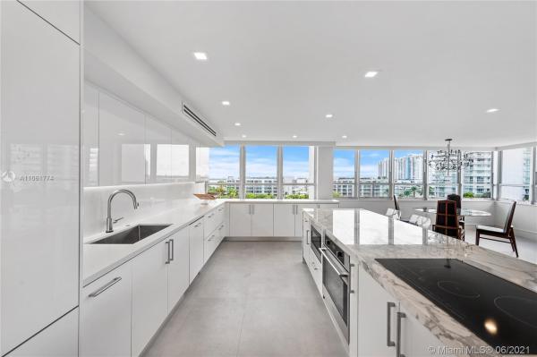Costa Brava, 11 Island Ave #712, Miami Beach, Florida 33139, image 2
