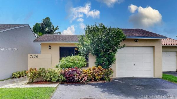 7136 SW 103rd Pl, Sunset, Florida 33173, image 2
