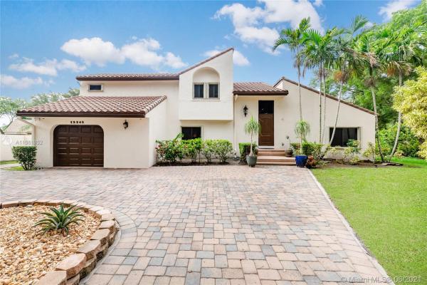 Tierra Vista, 12245 Croton Way, Cooper City, Florida 33026, image 2