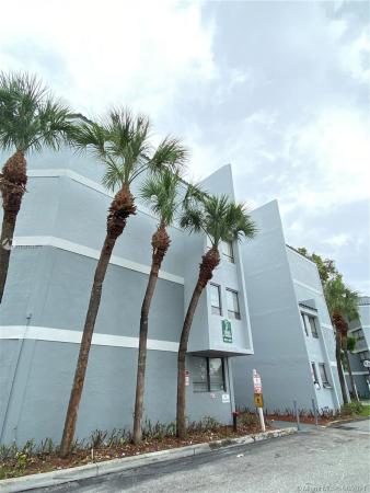 Presidential Golfview, 1850 N Congress Ave #305, West Palm Beach, Florida 33401, image 3