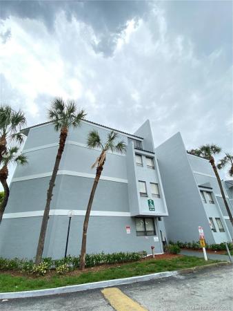 Presidential Golfview, 1750 N Congress Ave #411, West Palm Beach, Florida 33401, image 2
