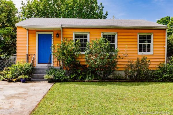 Country Club Estates, 440 S Melrose Dr, Miami Springs, Florida 33166, image 2