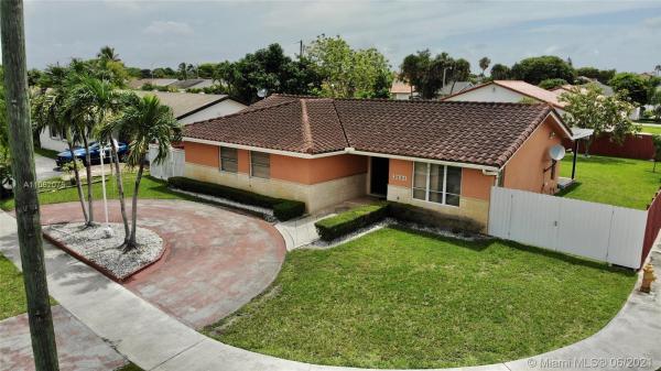 Miranda-Waddle, 2531 SW 102nd Ave, University Park, Florida 33165, image 2