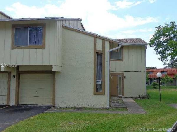 Habitat 2, 5924 NW 21st St #49-A, Lauderhill, Florida 33313, image 1