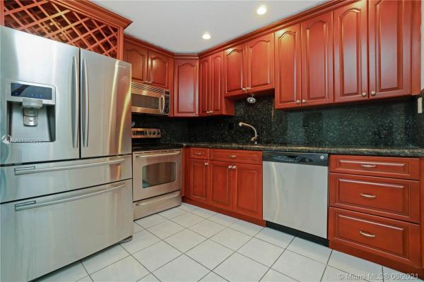 Royale Green, 12821 SW 43rd Dr #134, Kendale Lakes, Florida 33175, image 2