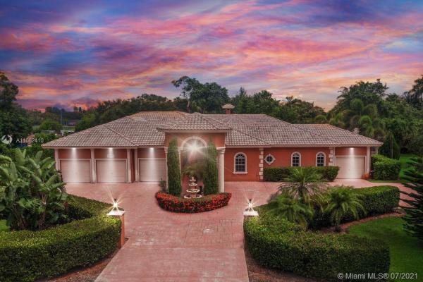 Pine Meadow Estates, 13751 Pine Meadow Ct, Davie, Florida 33325, image 2