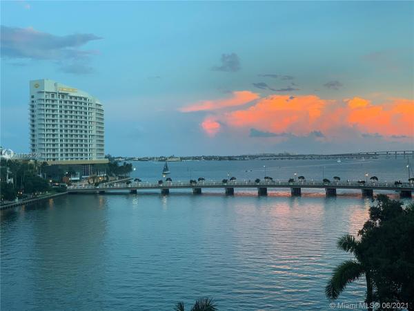 Icon Brickell Tower 2, 495 Brickell Ave #BAY607, Miami, Florida 33131, image 2