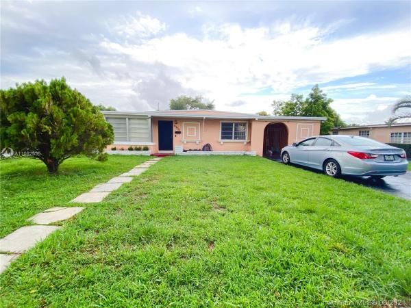 Lee Manor, 2900 SW 105th Ave, University Park, Florida 33165, image 2