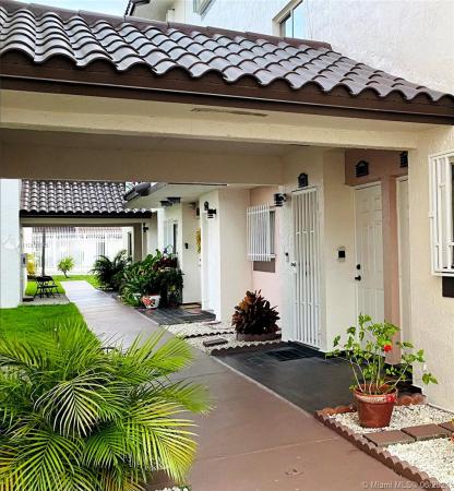 Trail Heights Gardens, 950 SW 104th Ct #C-307, Kendall, Florida 33174, image 2