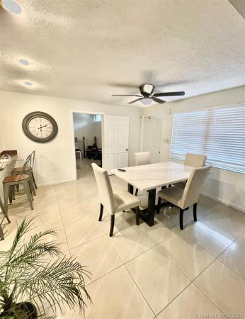 Cypress Villas, 15010 Royal Palm Ct, Miami Lakes, Florida 33014, image 2
