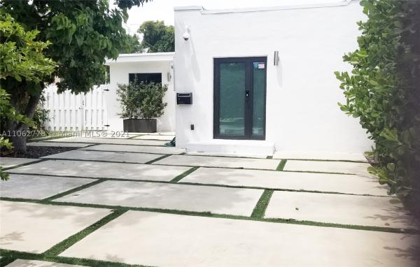 1713 Moffett St, Hollywood, Florida 33020, image 1