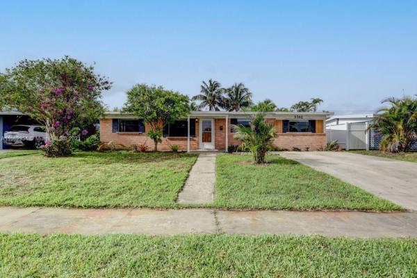 Palm Beach Cabana Colony, 3762 Catalina Rd, Palm Beach Gardens, Florida 33410, image 2
