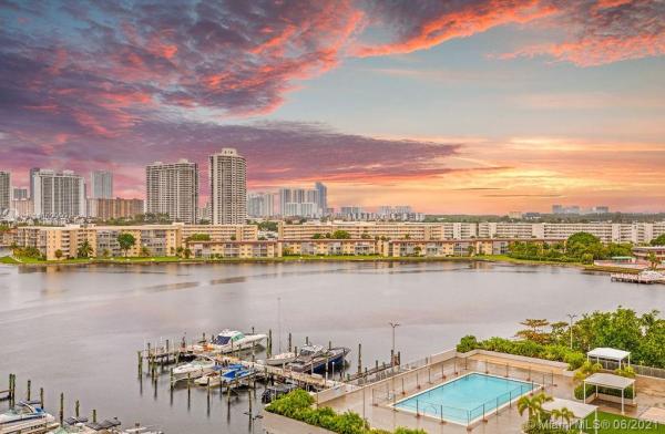 Del Prado North Towers, 18061 Biscayne Blvd #904-2, Aventura, Florida 33160, image 2