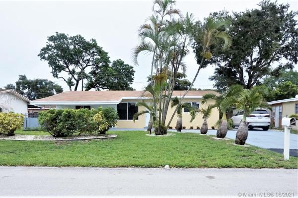 Silver Lake, 5750 SW 54th Ave, Davie, Florida 33314, image 2