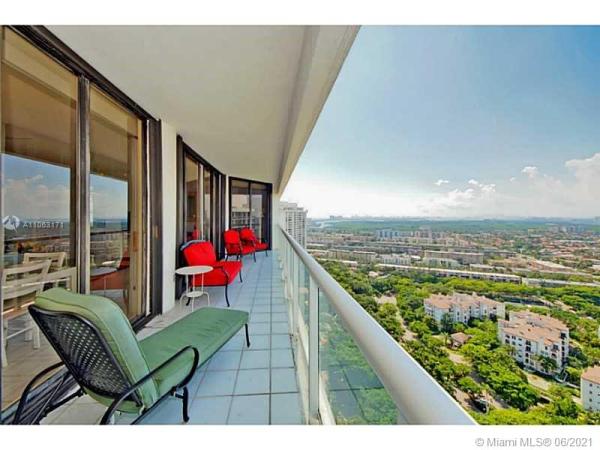 4000 Island Boulevard, 4000 Island Blvd #T-STE3, Aventura, Florida 33160, image 2