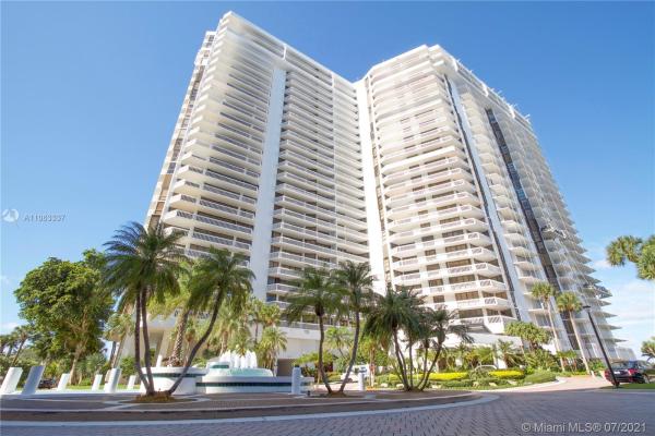 Hamptons West, 20281 E Country Club Dr #510, Aventura, Florida 33180, image 2