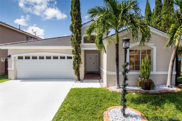 Lago Mar South, 15831 SW 85th Ln, Kendall, Florida 33193, image 2