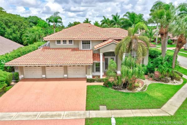 Boca Isles North, 19119 Cloister Lake Ln, Boca Raton, Florida 33498, image 2