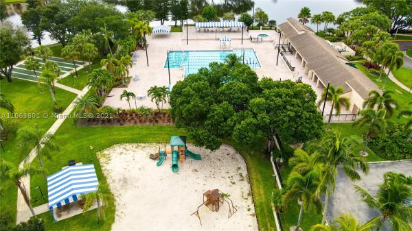 Applewood Village 1, 2642 Carambola Cir N #1728, Coconut Creek, Florida 33066, image 1