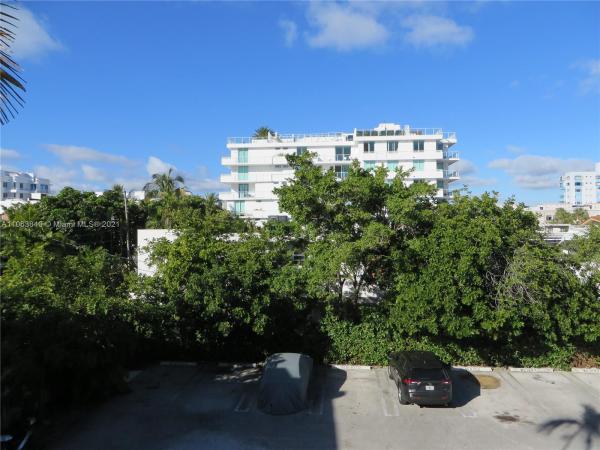 The Golden Key, 1120 102nd St #22, Bay Harbor Islands, Florida 33154, image 2