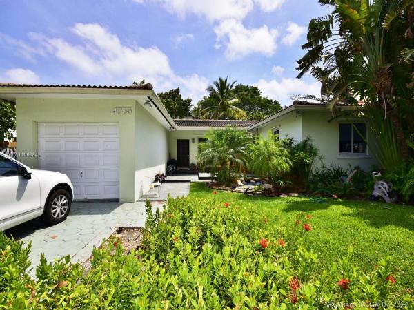 Nautilus, 4755 Alton Rd, Miami Beach, Florida 33140, image 2