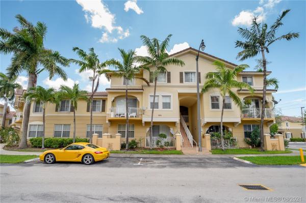 Century Park, 8814 W Flagler St #201, Fountainebleau, Florida 33174, image 2