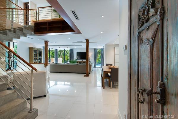 Shorecrest, 994 NE 78th St, Miami, Florida 33138, image 2
