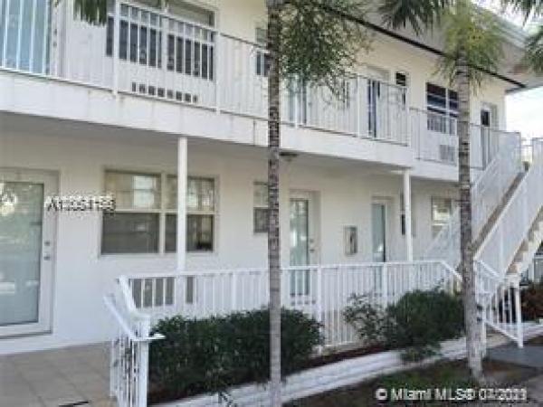 450 Condo, Miami Beach, Florida 33141, image 2
