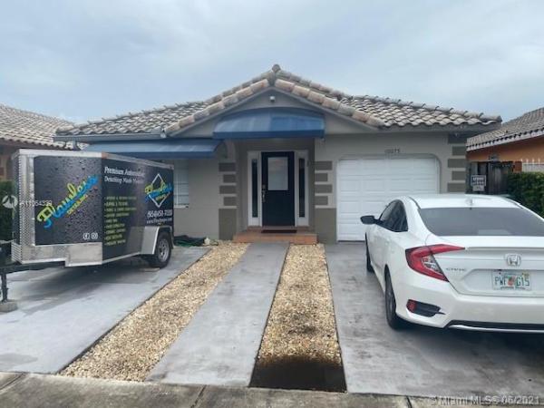 Golden Eagle Estates, 10075 NW 126th Ter, Hialeah Gardens, Florida 33018, image 2