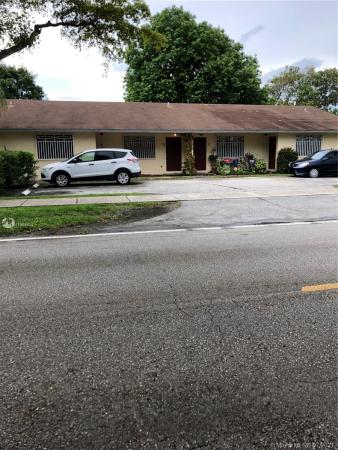 Dixianna Villas, 12625 NE 10th Ave, North Miami, Florida 33161, image 2