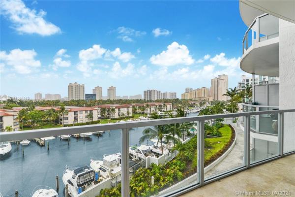 Uptown Marina Lofts, 3029 NE 188th St #505, Aventura, Florida 33180, image 2