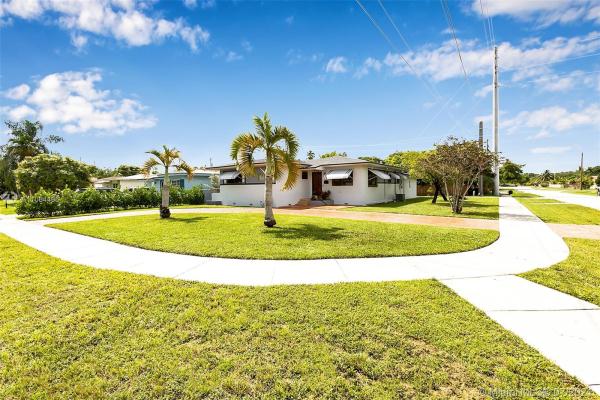 Fulford By The Sea, 1300 NE 161st St, North Miami Beach, Florida 33162, image 2