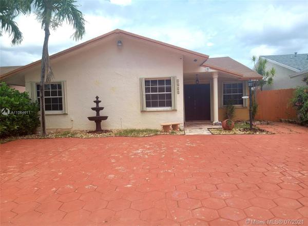 1623 SW 137th Ct, Unincorporated Dade County, Florida 33175, image 2