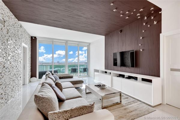 Arlen House East, 100 Bayview Dr #PH01, Sunny Isles Beach, Florida 33160, image 2