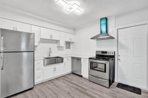 Fulford By The Sea, 1360 NE 153rd St, North Miami Beach, Florida 33162, image 2