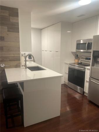 Antigua At Country Club Of Miami, 17520 NW 67th Pl #B-3, Country Club, Florida 33015, image 2
