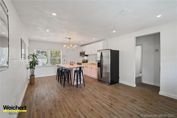 Fulford Homes, 15789 NE 19th Pl, North Miami Beach, Florida 33162, image 1