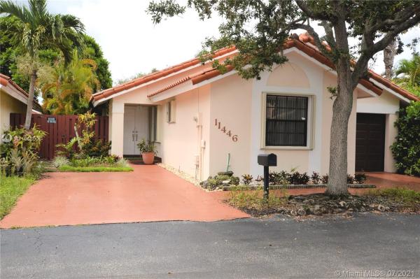 Los Robles, 11446 SW 74th St, Kendall, Florida 33173, image 2