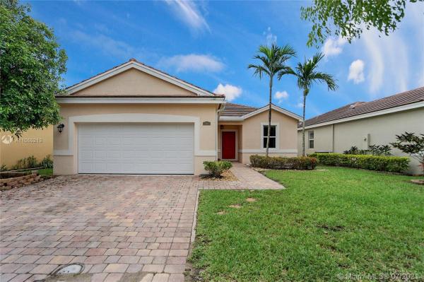 Antigua At Oasis, 131 NE 35th Ave, Homestead, Florida 33033, image 2