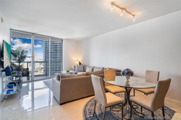 Icon Brickell Tower 1, 465 Brickell Ave #3806, Miami, Florida 33131, image 2