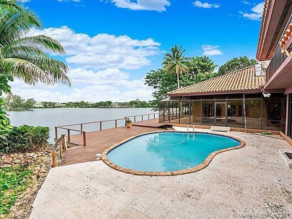Marina Lakes, 5220 SW 72nd Ave, Glenvar Heights, Florida 33155, image 2