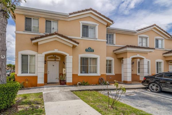 Shoma Villas 1 At Country Club Of Miami, 7337 NW 174th Ter #101, Hialeah, Florida 33015, image 2