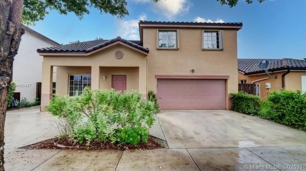 Weitzer At Lago Mar, 15773 SW 74th, Kendale Lakes, Florida 33193, image 2