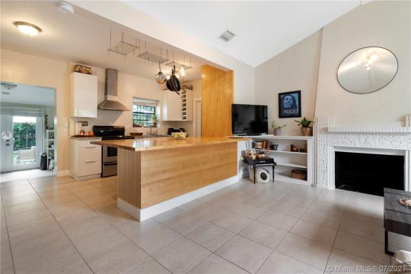 Bellaire, 20 NE 49th St, Miami, Florida 33137, image 2