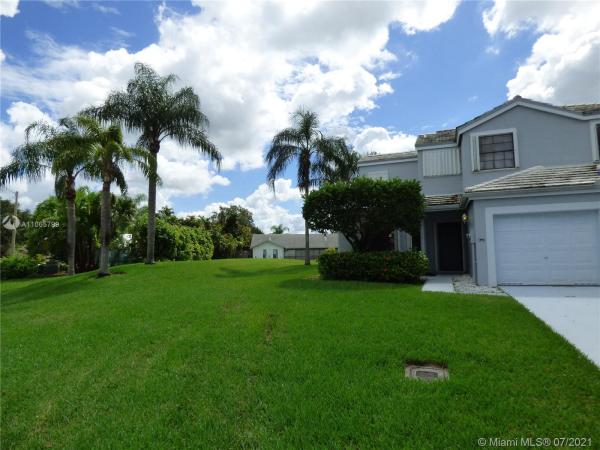 Waterford Isle At Woodmont, 7886 NW 84th Ter, Tamarac, Florida 33321, image 2