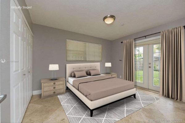 Tropical Manors, 524 NE 27th Dr, Wilton Manors, Florida 33334, image 2