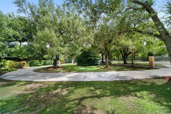 Felix Park Home Acres, 9600 SW 57th Ave, Pinecrest, Florida 33156, image 2