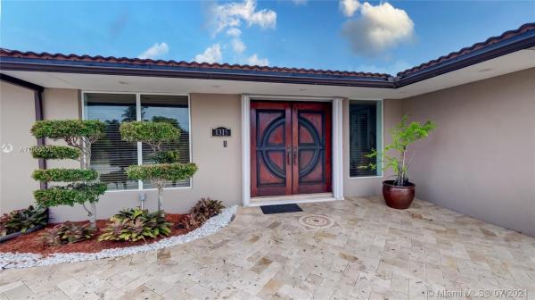 Lake Laurence North, 1315 W 72nd St, Hialeah, Florida 33014, image 2