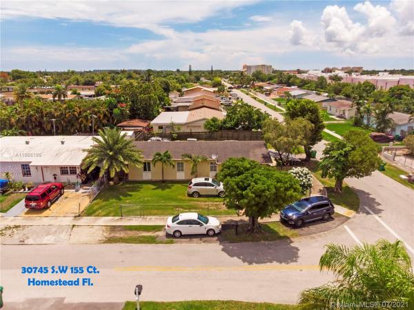 21st Century Homes, 30745 SW 155th Ct, Leisure City, Florida 33033, image 2