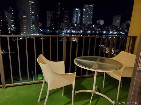 Winston Towers 700, 290 174th St #714, Sunny Isles Beach, Florida 33160, image 2